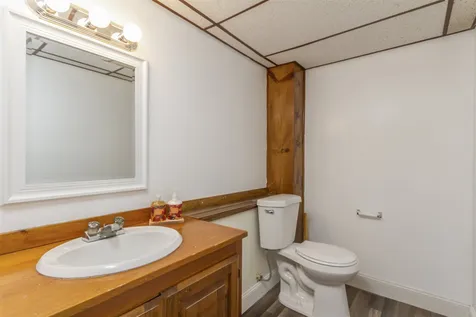4 Chapel Hill Drive Nashua NH 03063-2904