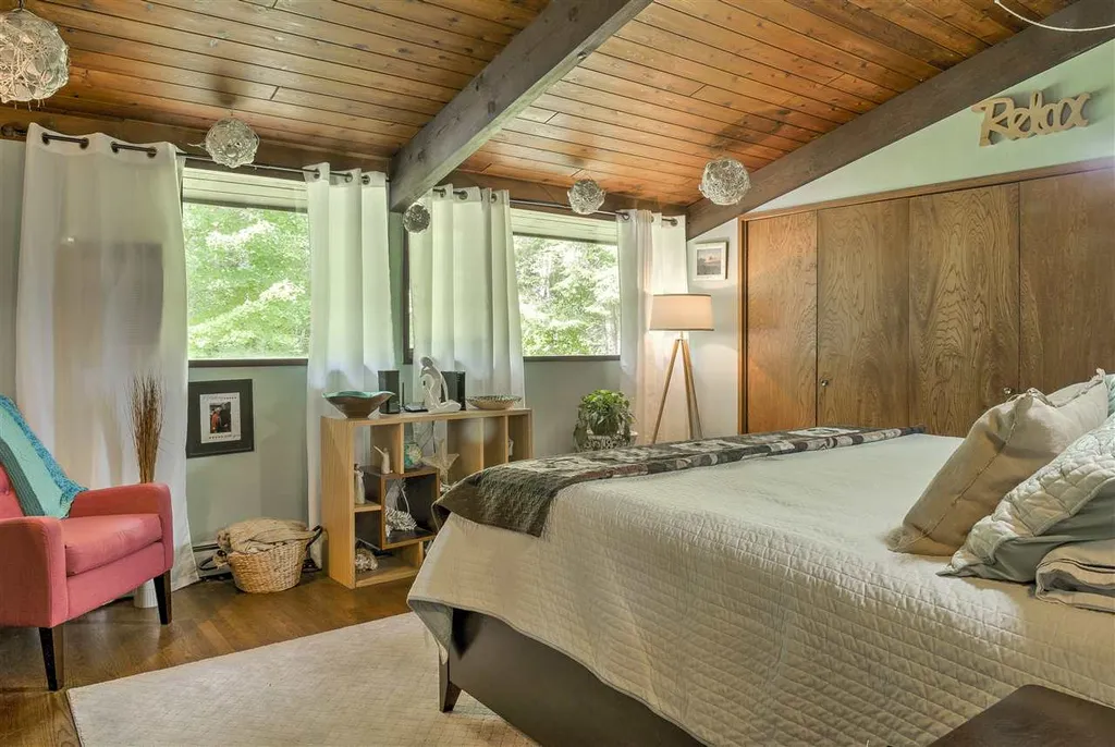 19 Base Hill Road Keene NH 03431