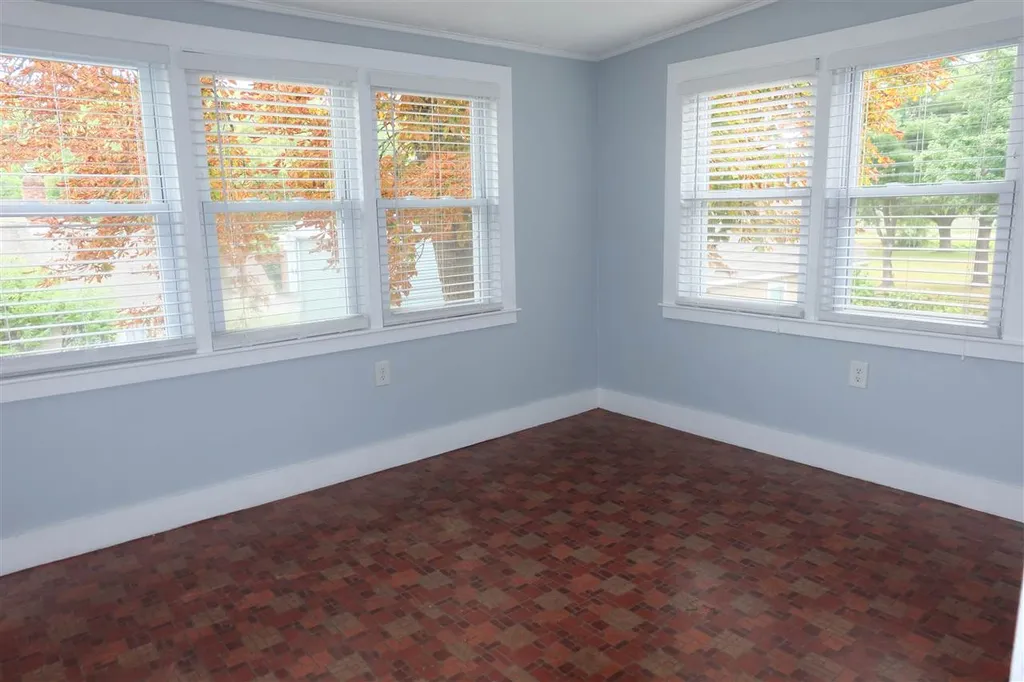 44 S Spring Street Concord NH 03301