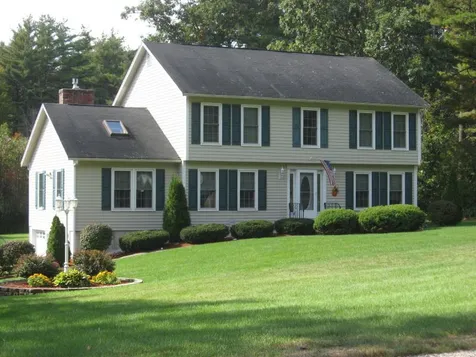 9 Wildwood Road Londonderry NH 03053