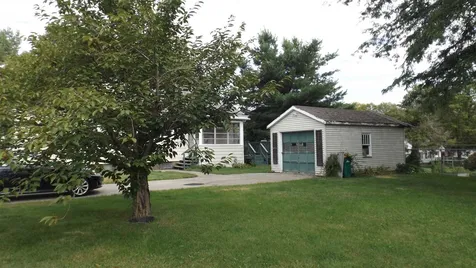 12 Cleveland Street Rochester NH 03867