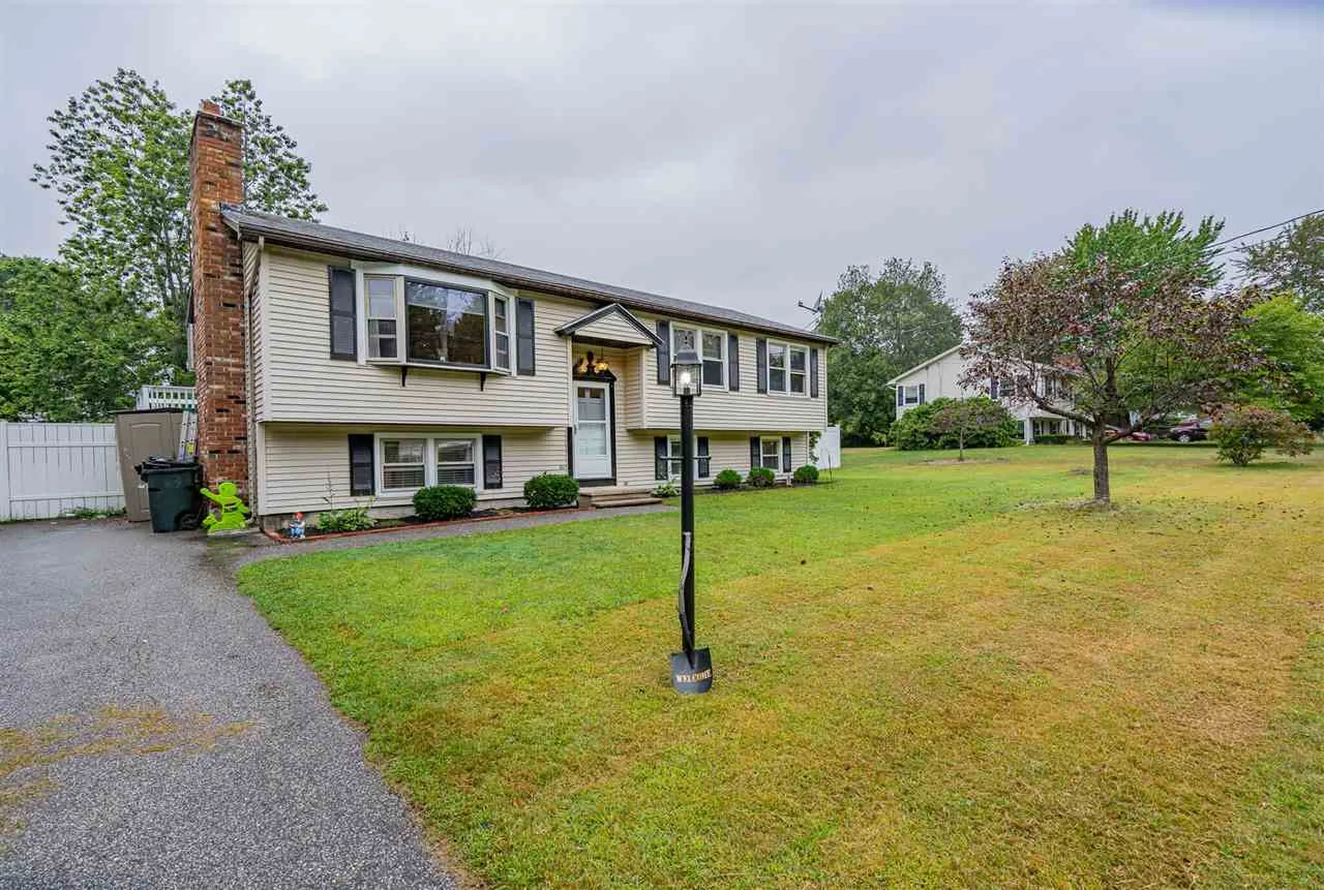 24 Crockett Drive Goffstown NH 03045