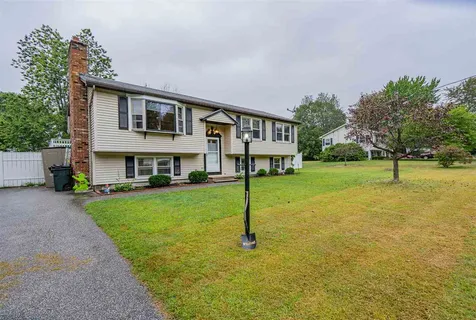 24 Crockett Drive Goffstown NH 03045