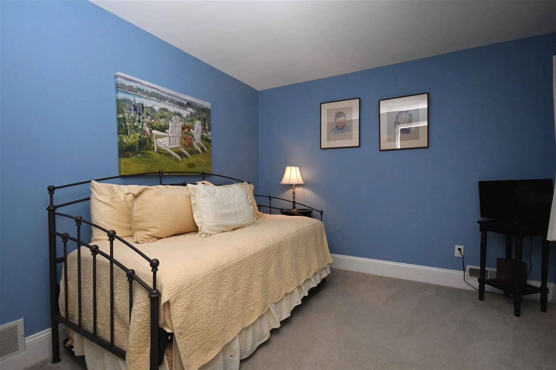 348 Chase Way Manchester NH 03104