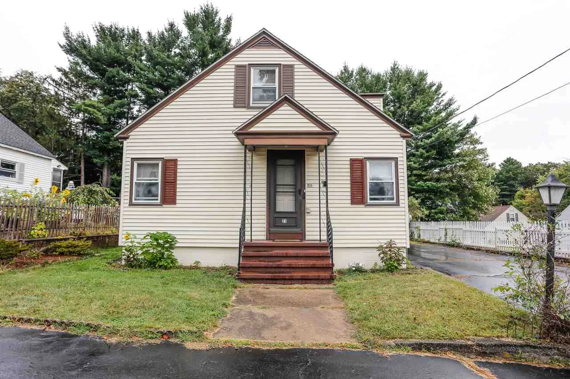 21 Brock Street Manchester NH 03102