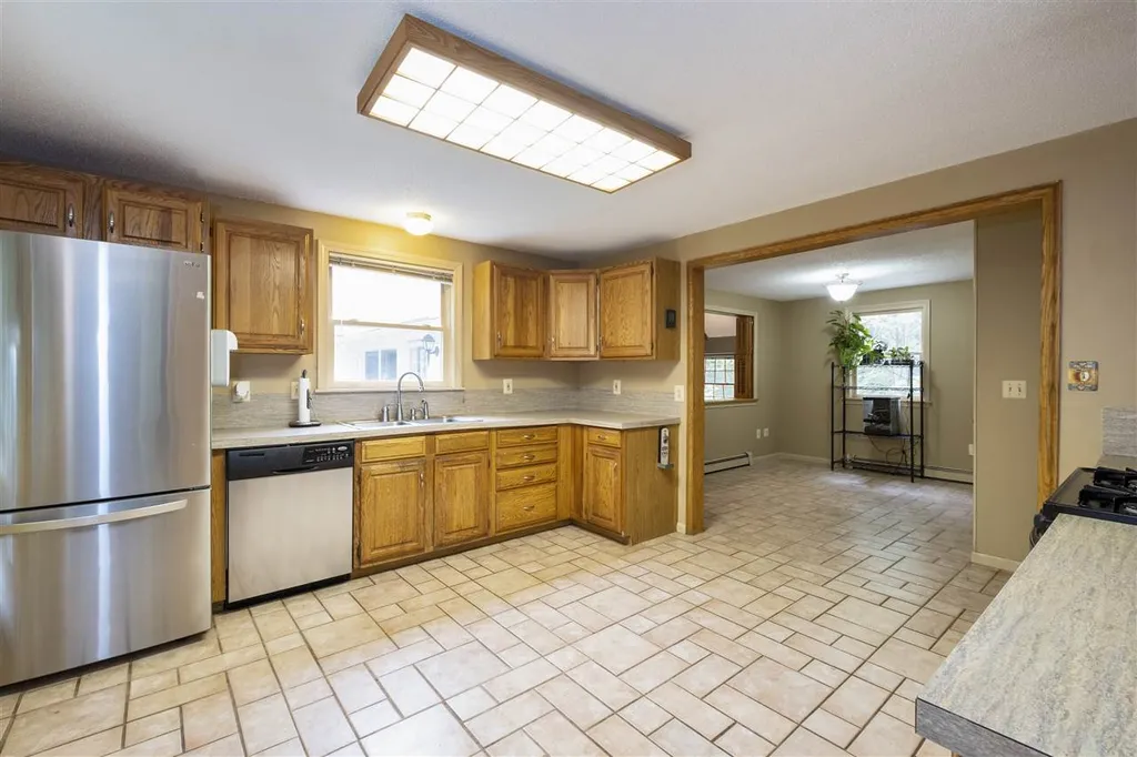 20 Rand Road Bow NH 03304