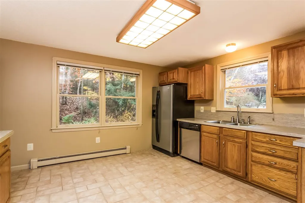 20 Rand Road Bow NH 03304