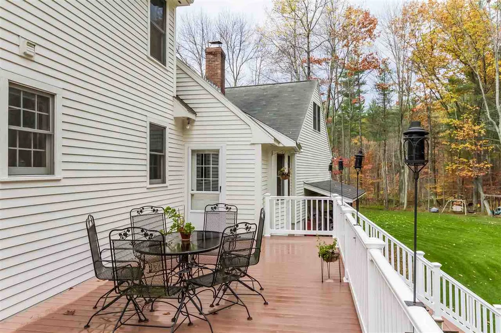 20 Rand Road Bow NH 03304