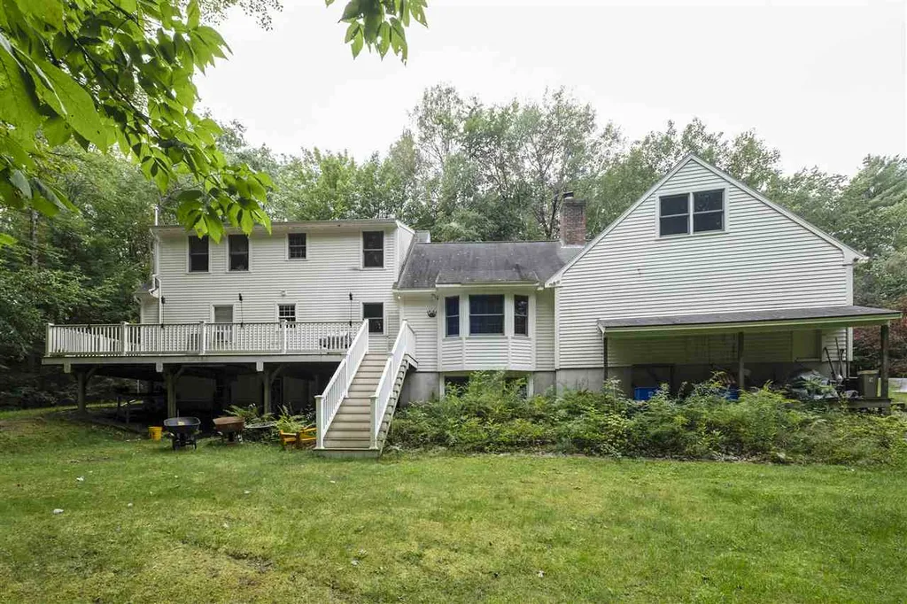 20 Rand Road Bow NH 03304