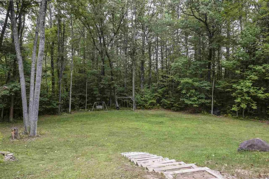 20 Rand Road Bow NH 03304