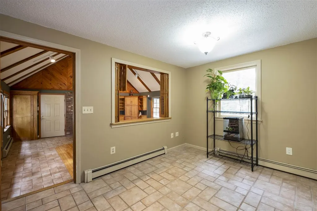 20 Rand Road Bow NH 03304