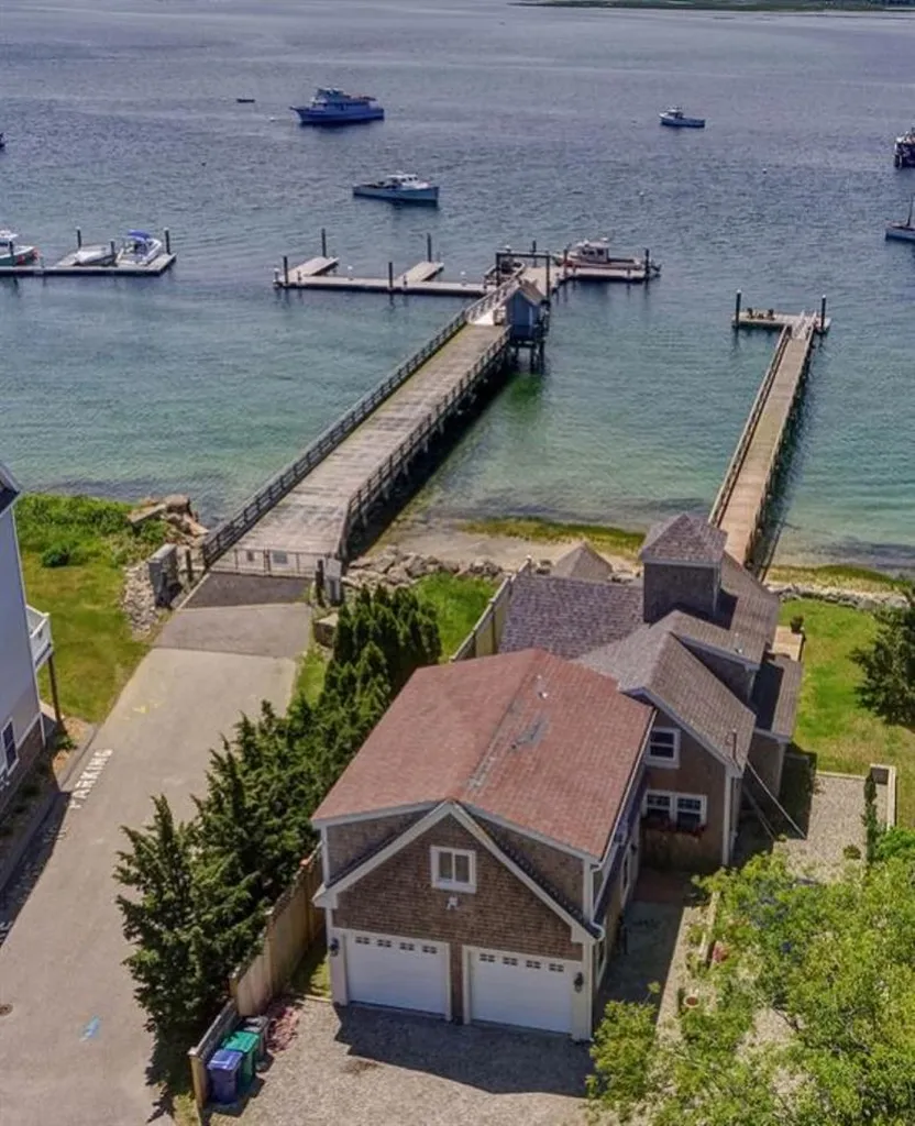 31 Harbor Road Hampton NH 03842