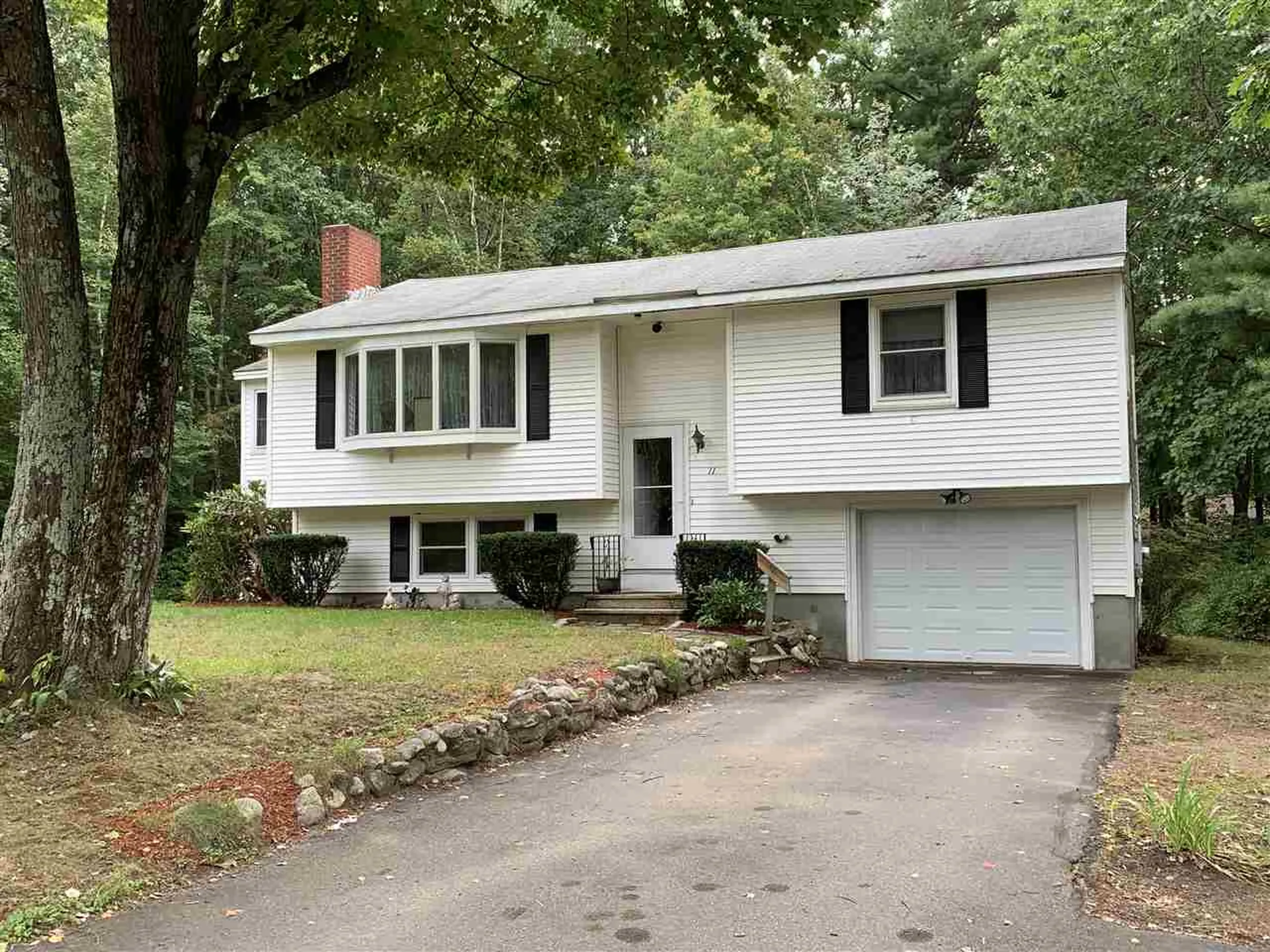 11 Dolores Avenue Derry NH 03038
