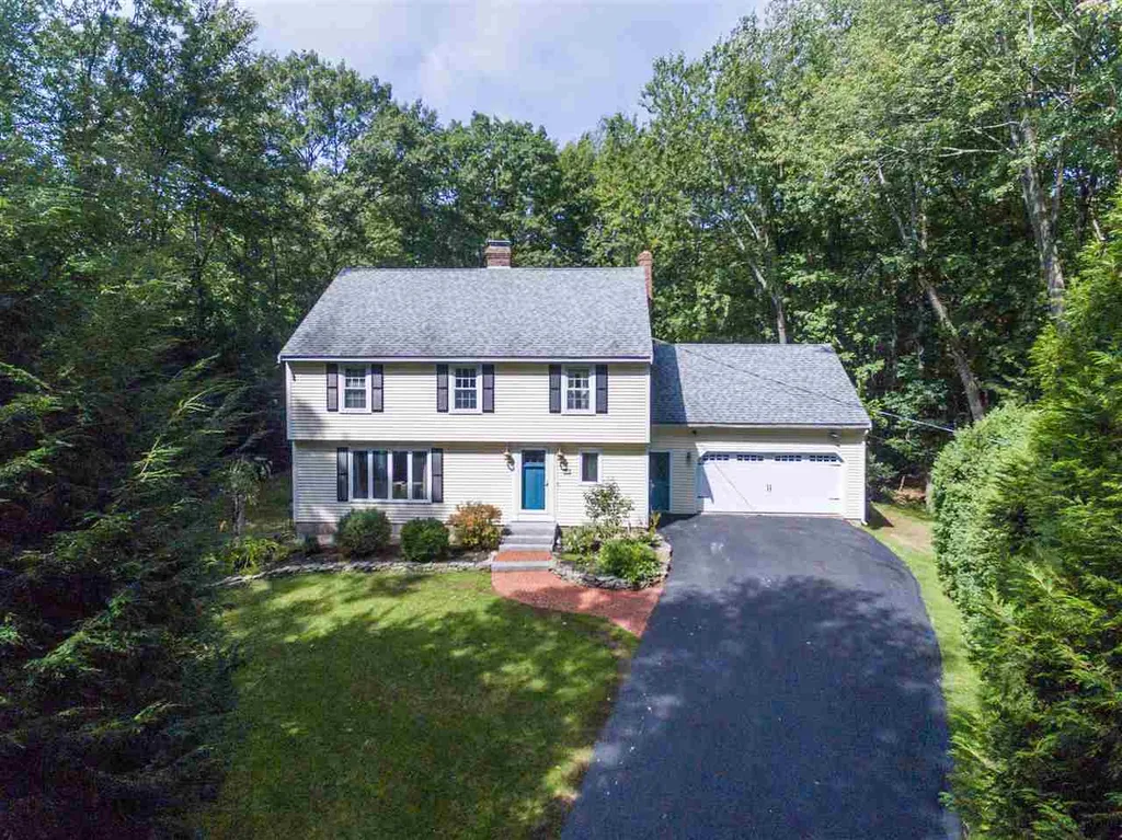 48 Buttrick Road Hampstead NH 03841