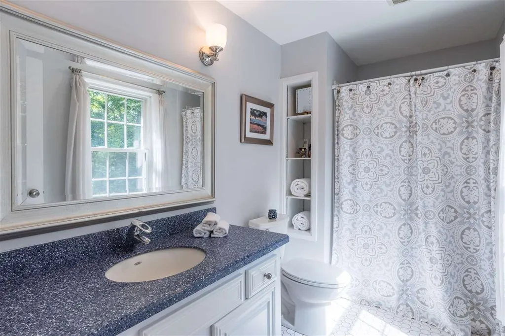48 Buttrick Road Hampstead NH 03841