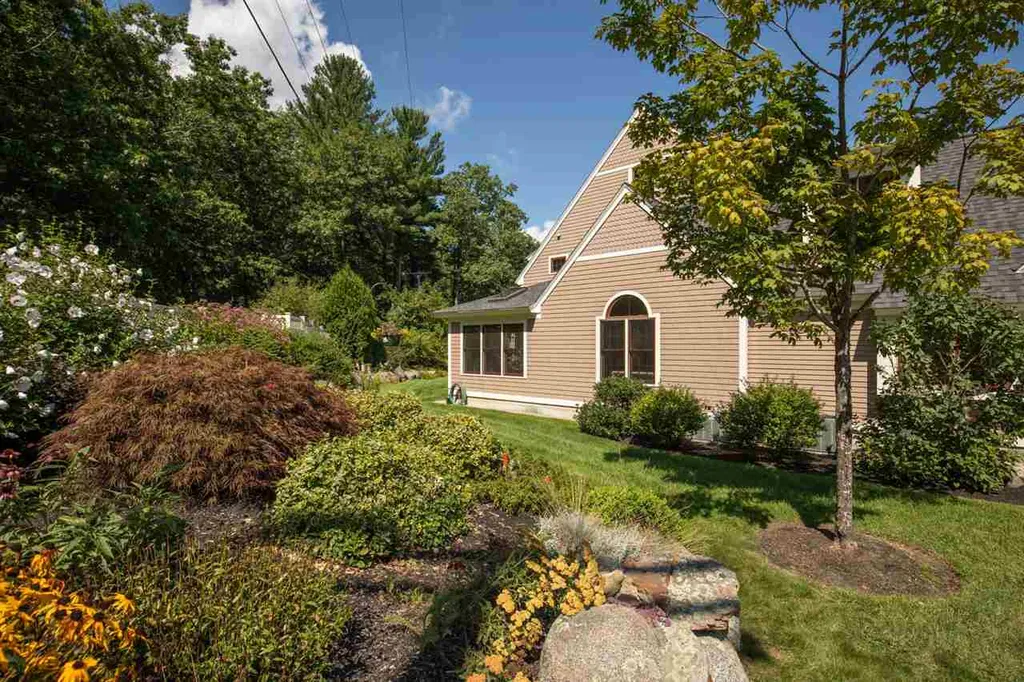 579 Sagamore Avenue Portsmouth NH 03801