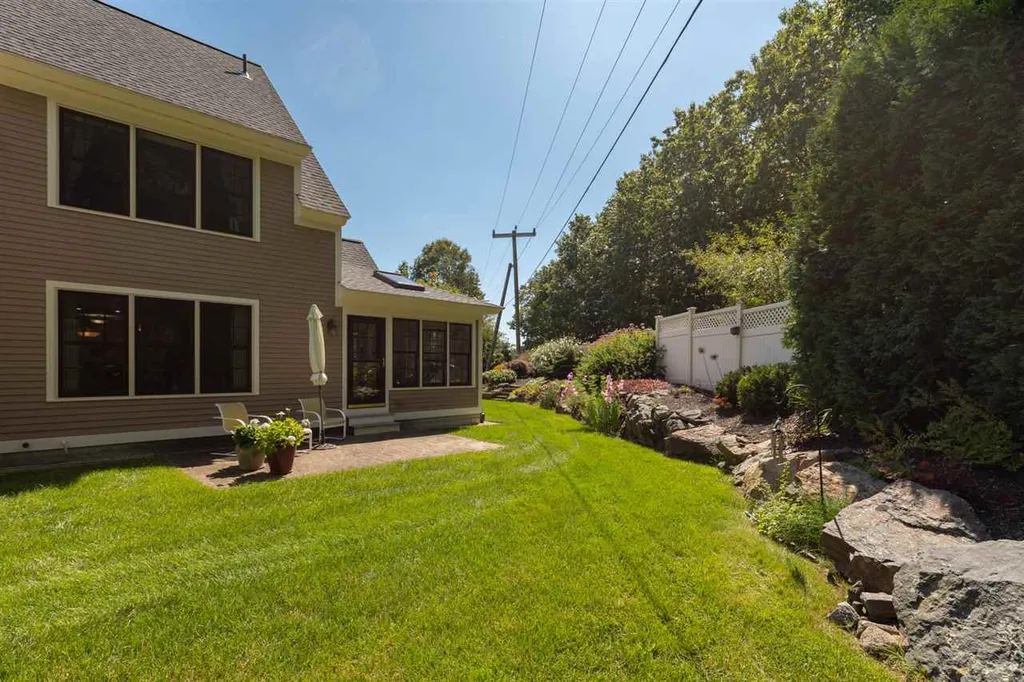 579 Sagamore Avenue Portsmouth NH 03801