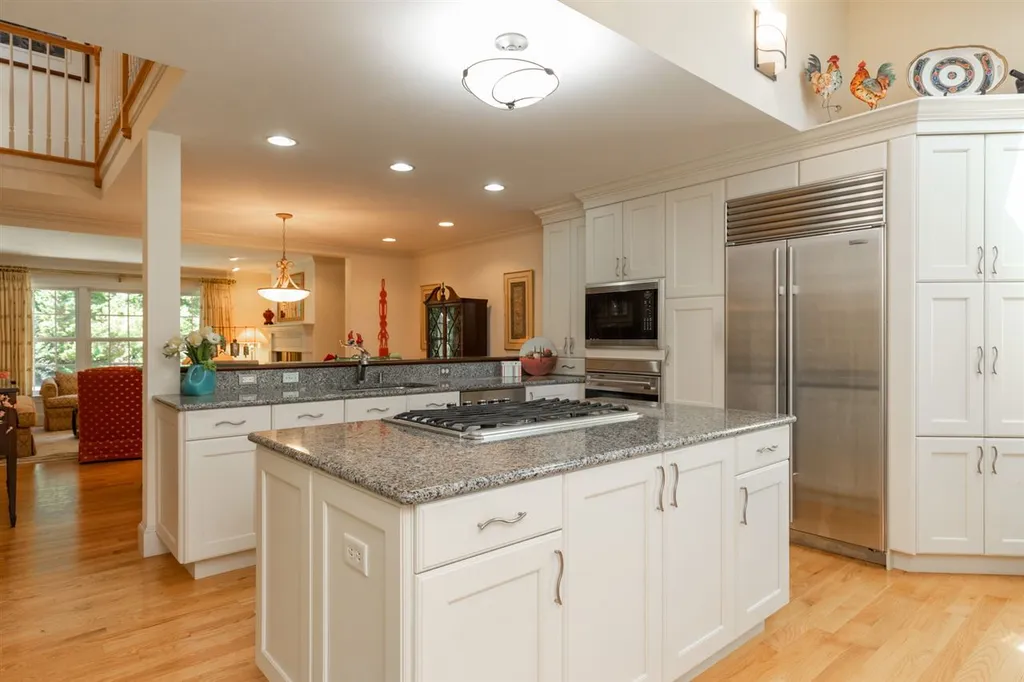 579 Sagamore Avenue Portsmouth NH 03801