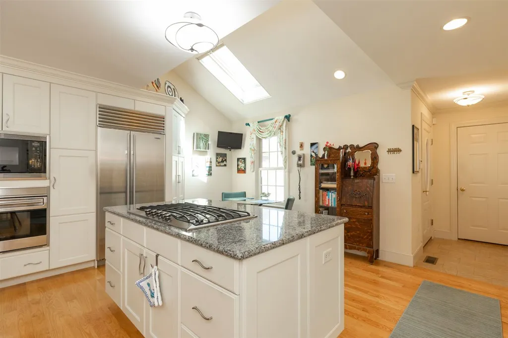 579 Sagamore Avenue Portsmouth NH 03801