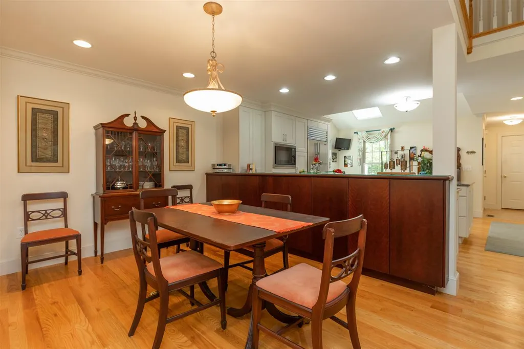 579 Sagamore Avenue Portsmouth NH 03801