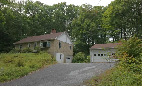 85 Monument Road Dublin NH 03444