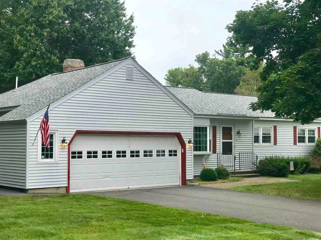 14 Clydesdale Circle Nashua NH 03062