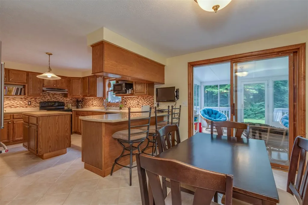 33 Irving Drive Concord NH 03301