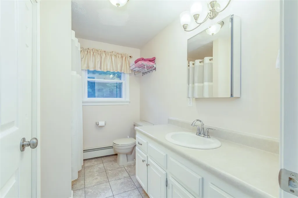 33 Irving Drive Concord NH 03301