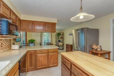 33 Irving Drive Concord NH 03301