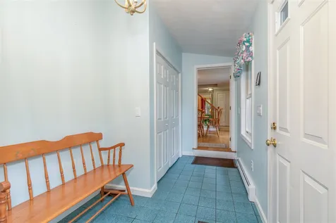 33 Irving Drive Concord NH 03301