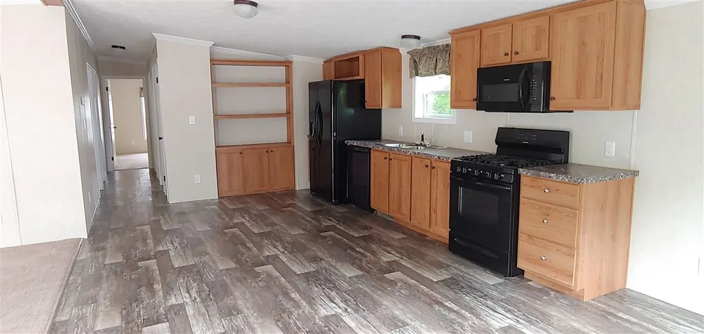 3 Marilyn Drive Allenstown NH 03275