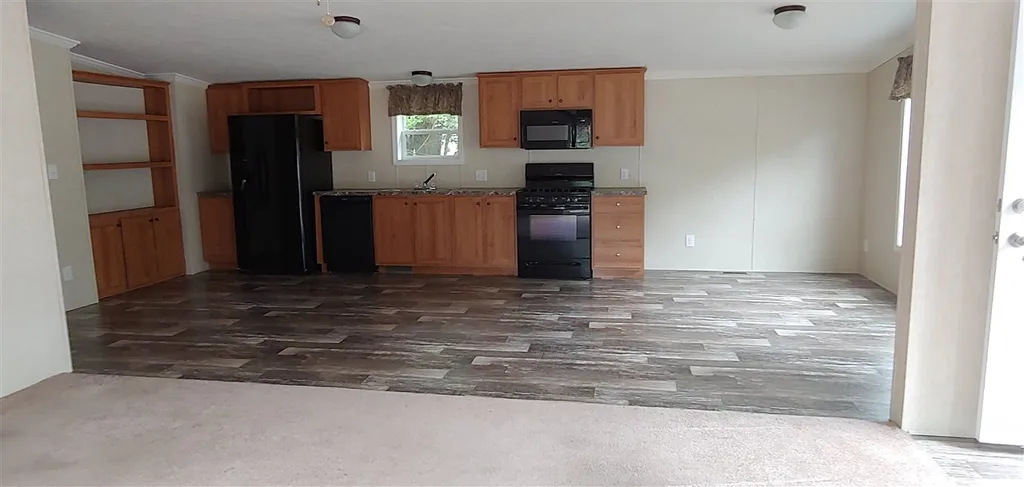 3 Marilyn Drive Allenstown NH 03275