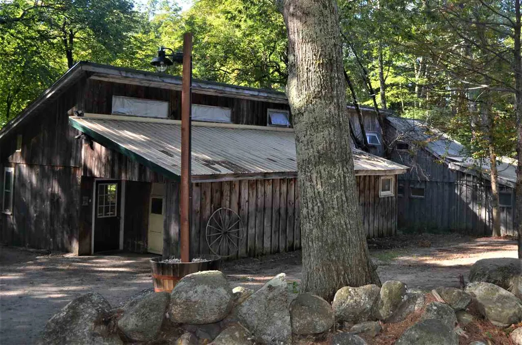 486 Old County Road Deering NH 03244