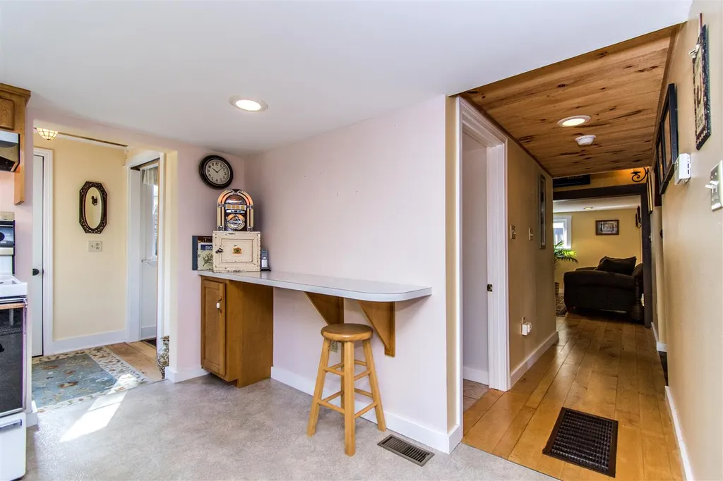 91 Blake Road Epping NH 03042