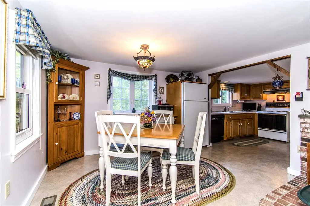 91 Blake Road Epping NH 03042