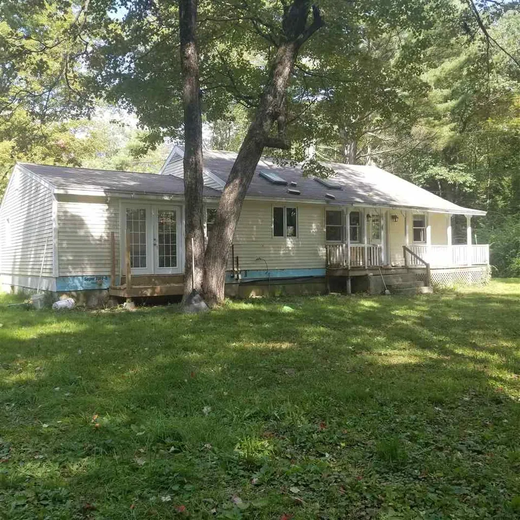36 Woodard Avenue Winchester NH 03470