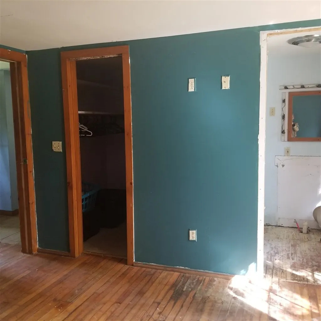 36 Woodard Avenue Winchester NH 03470