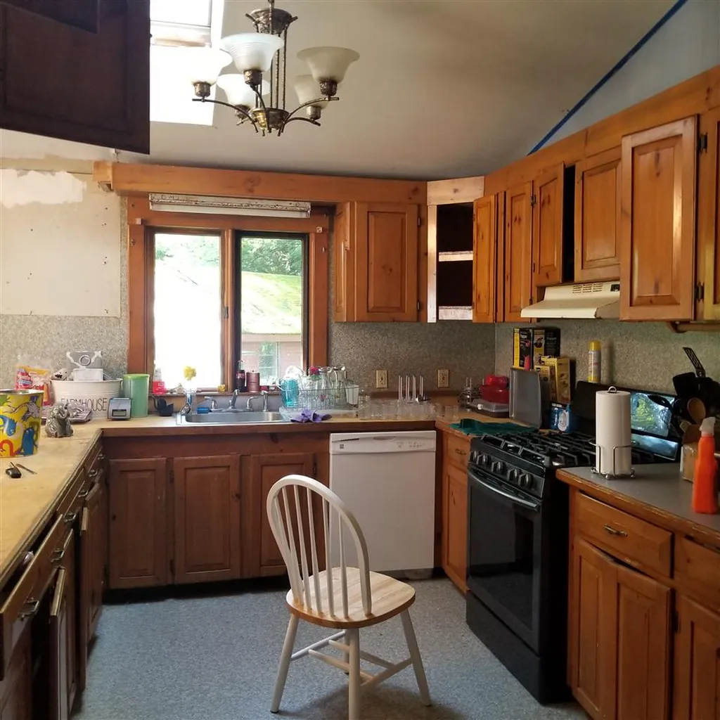 36 Woodard Avenue Winchester NH 03470