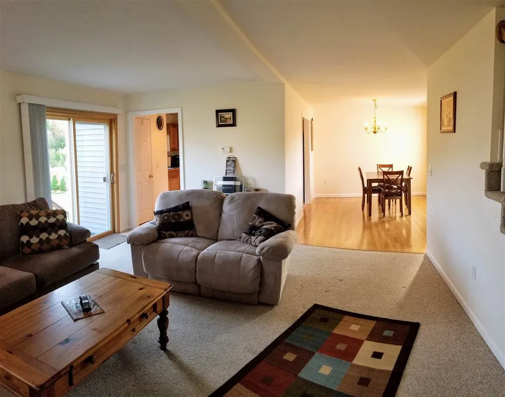 13 Whittemore Road Pembroke NH 03275