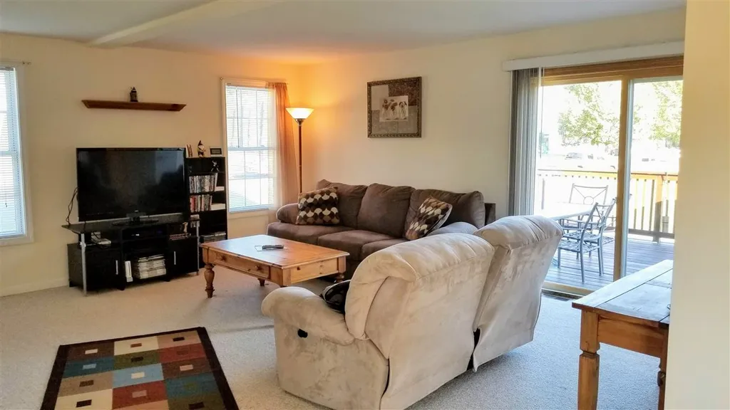 13 Whittemore Road Pembroke NH 03275