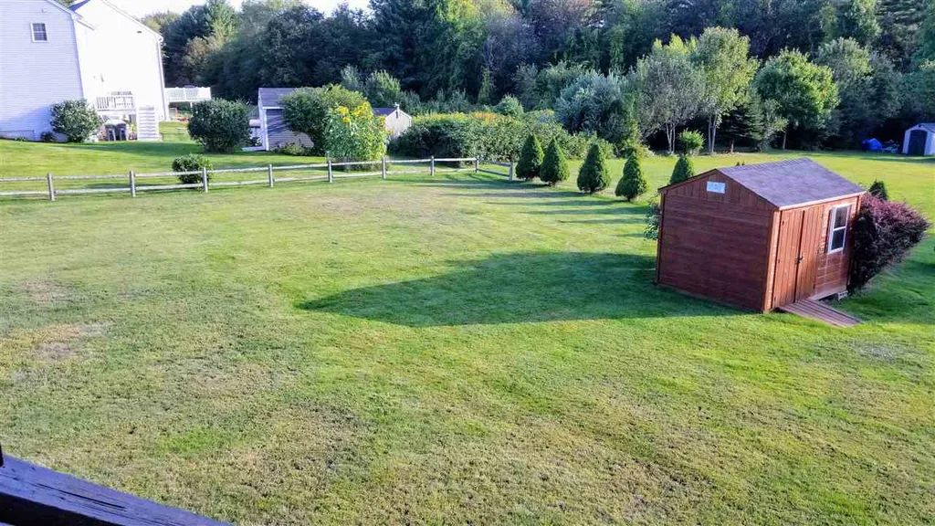 13 Whittemore Road Pembroke NH 03275