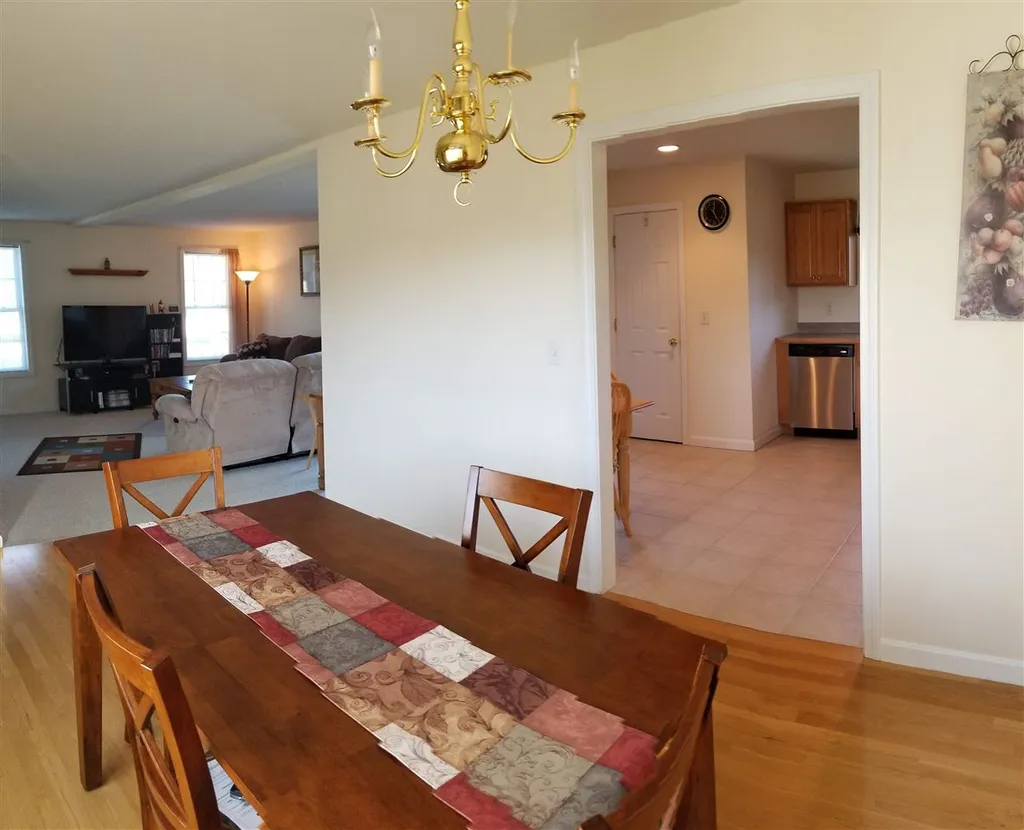 13 Whittemore Road Pembroke NH 03275