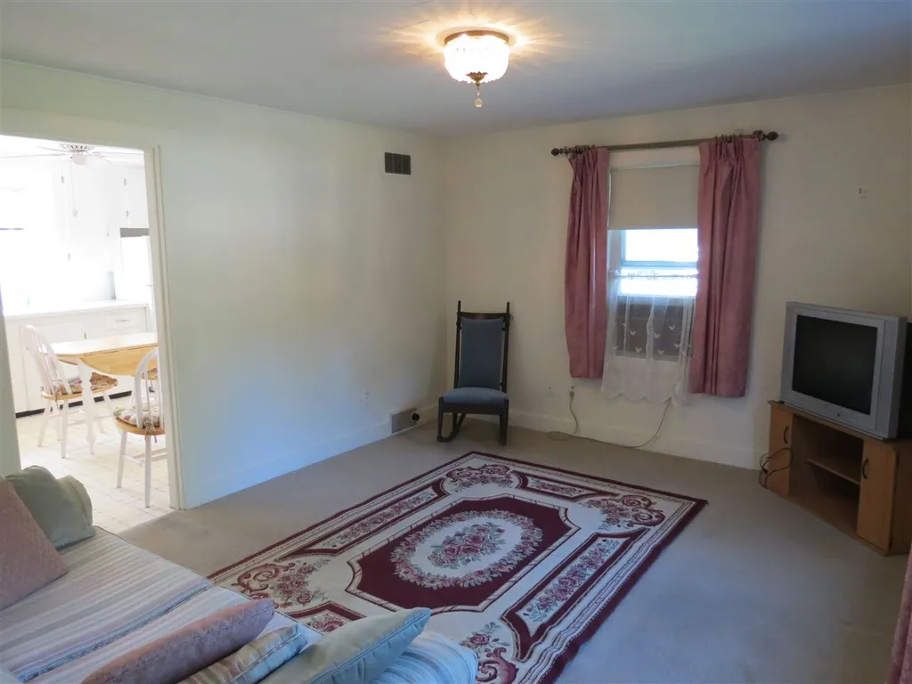 31 Adams Avenue Rochester NH 03867
