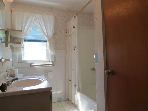 31 Adams Avenue Rochester NH 03867