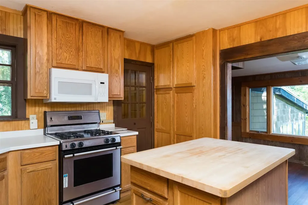561 Bay Road Durham NH 03824