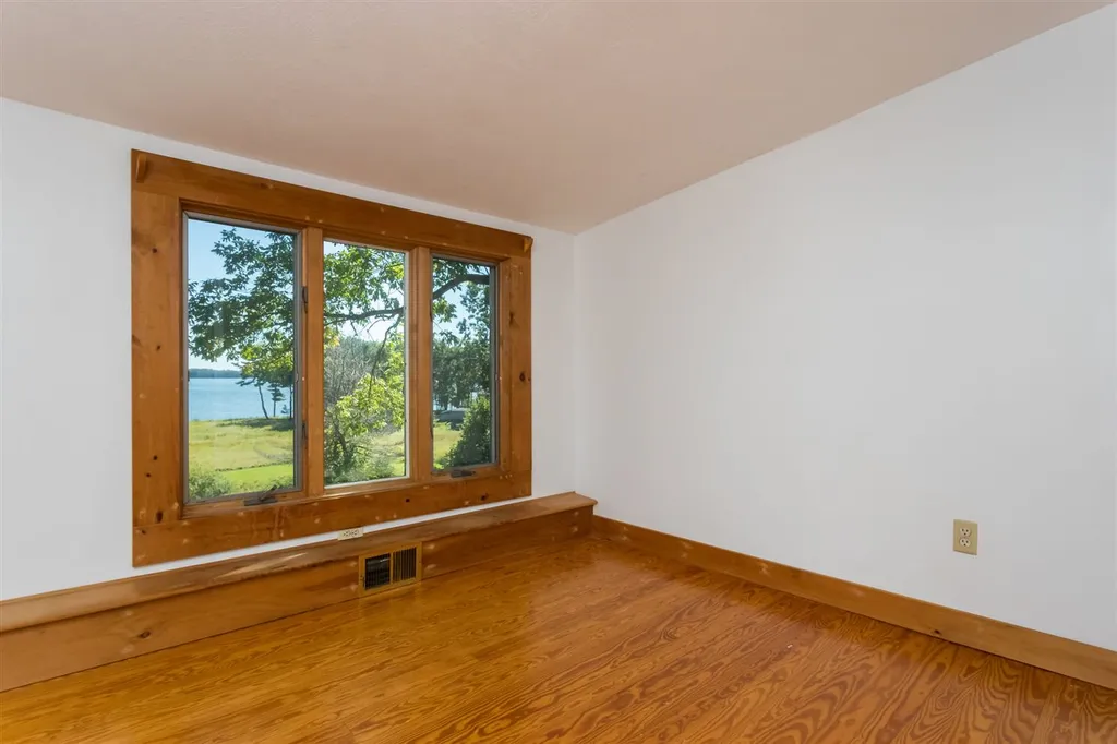 561 Bay Road Durham NH 03824