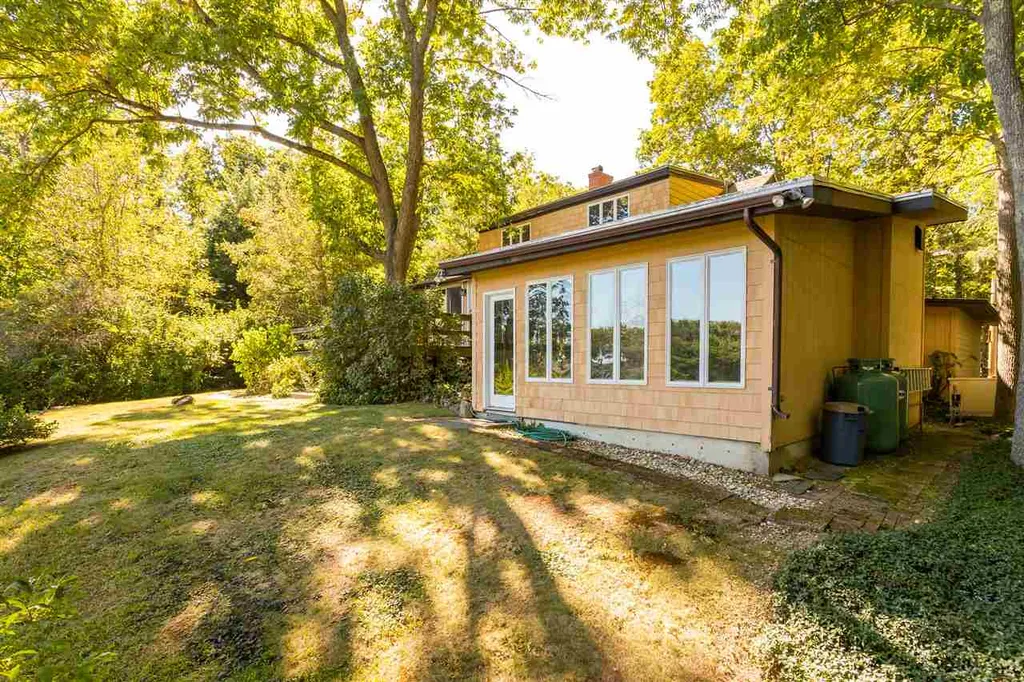 561 Bay Road Durham NH 03824