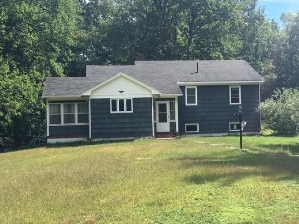 61 Betts Road Rochester NH 03867