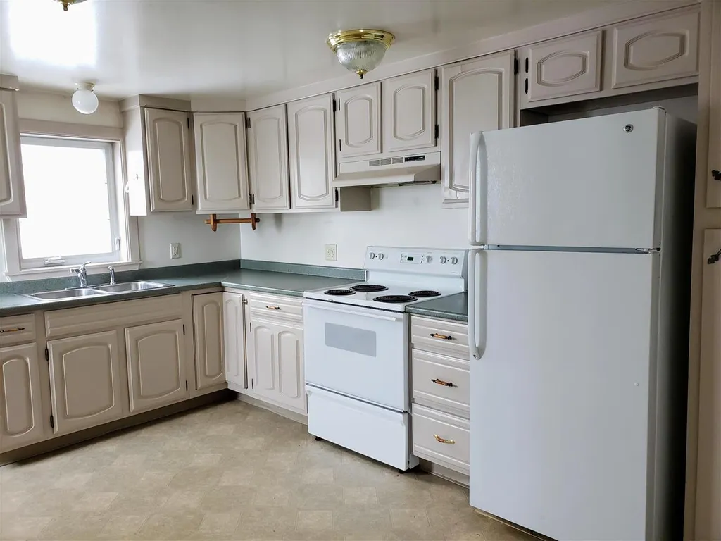 55 Cottage Street Newport City VT 05855