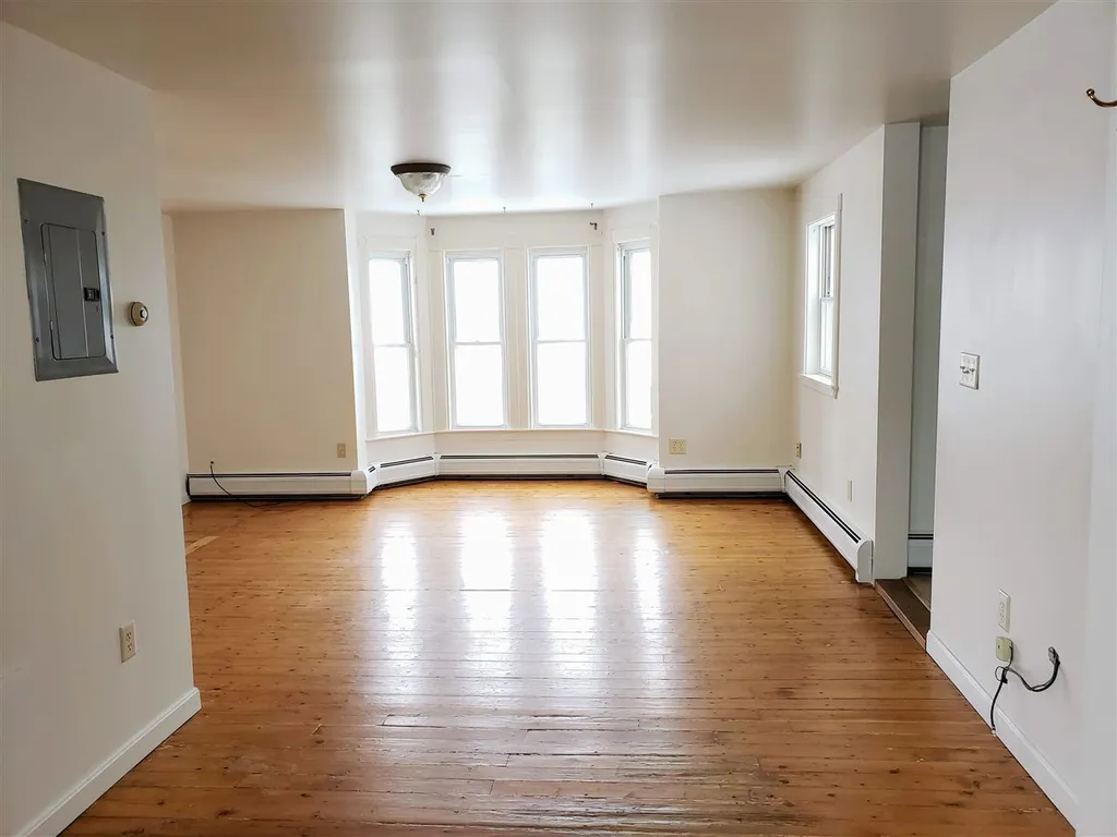 55 Cottage Street Newport City VT 05855